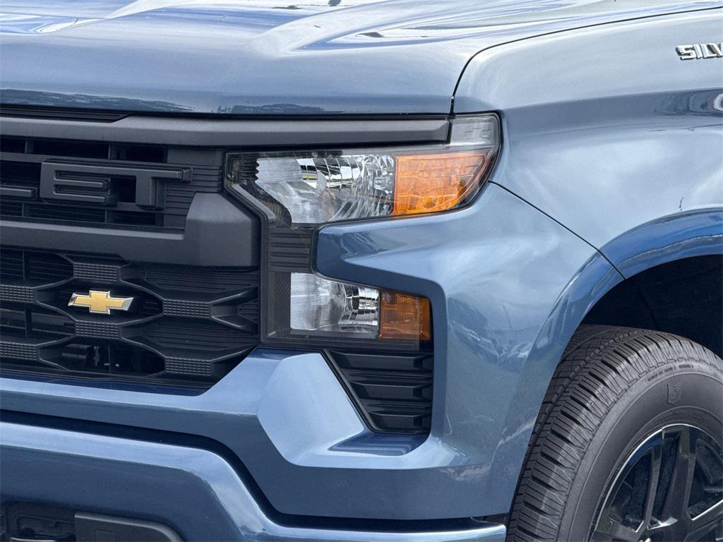 used 2024 Chevrolet Silverado 1500 car, priced at $33,998