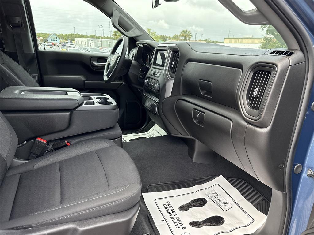 used 2024 Chevrolet Silverado 1500 car, priced at $33,998