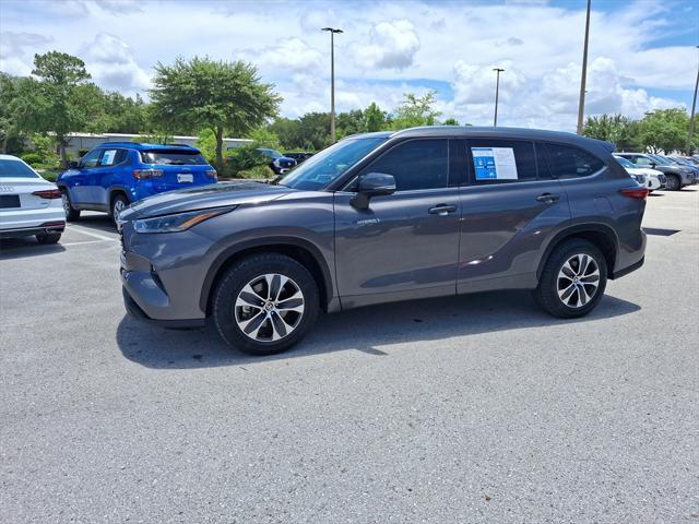 used 2021 Toyota Highlander Hybrid car, priced at $29,699