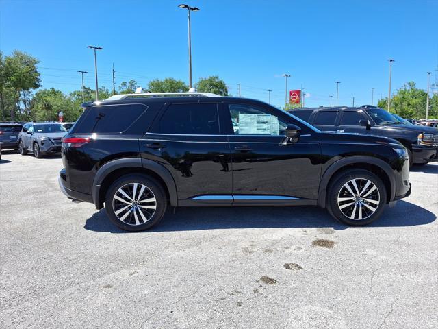 new 2025 Nissan Pathfinder car, priced at $49,952