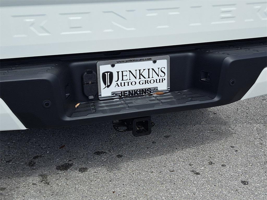 new 2025 Nissan Frontier car, priced at $33,232