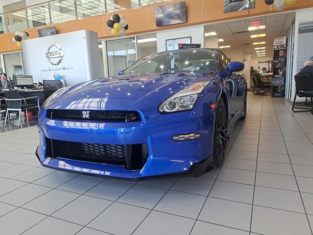 new 2024 Nissan GT-R car