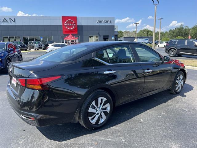 new 2025 Nissan Altima car, priced at $27,175