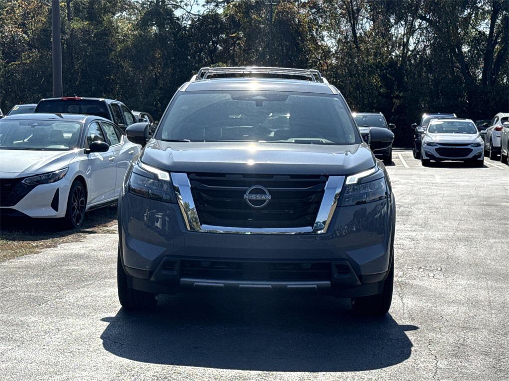 new 2025 Nissan Pathfinder car, priced at $44,202