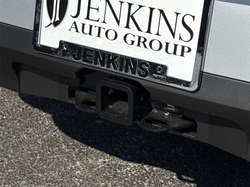 new 2025 Nissan Pathfinder car, priced at $44,202