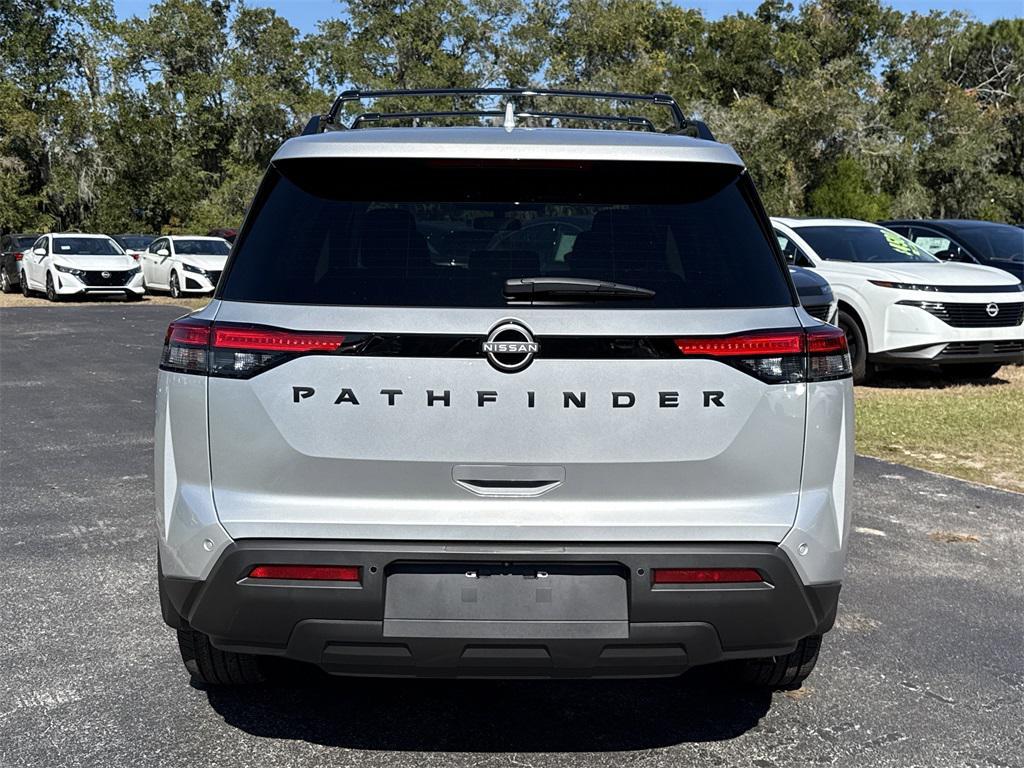 new 2025 Nissan Pathfinder car, priced at $33,985