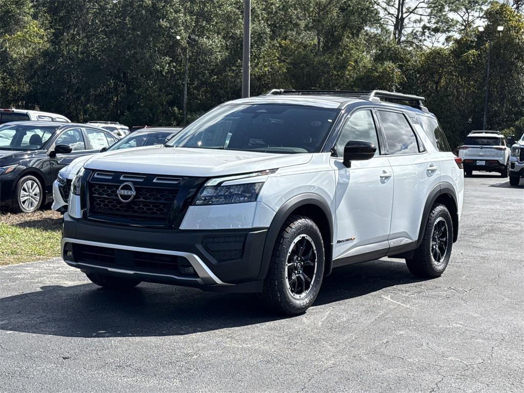 new 2025 Nissan Pathfinder car, priced at $38,892