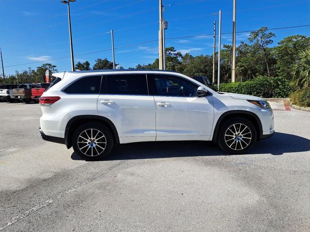 used 2019 Toyota Highlander car, priced at $26,990