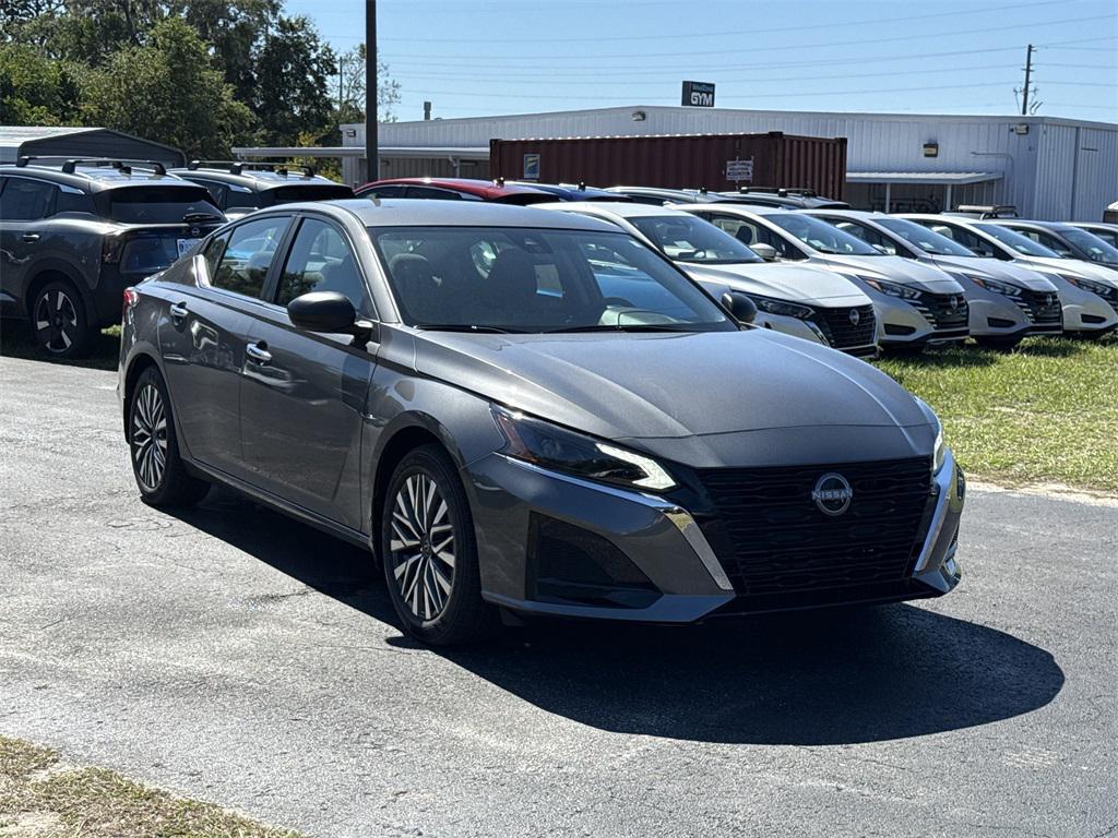 new 2025 Nissan Altima car, priced at $27,401