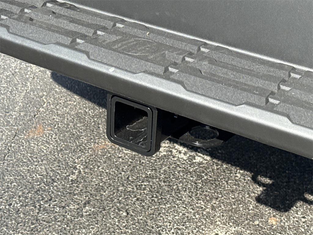 new 2026 Nissan Frontier car, priced at $39,643