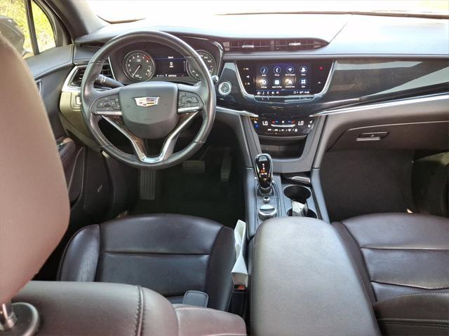 used 2022 Cadillac XT6 car, priced at $29,349