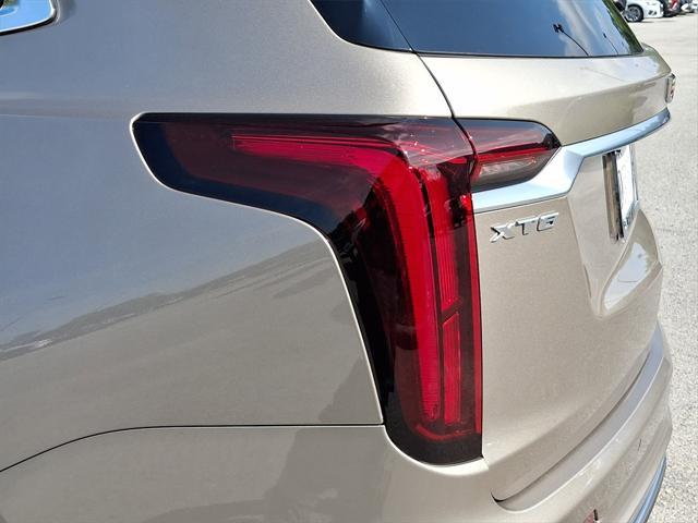 used 2022 Cadillac XT6 car, priced at $29,349