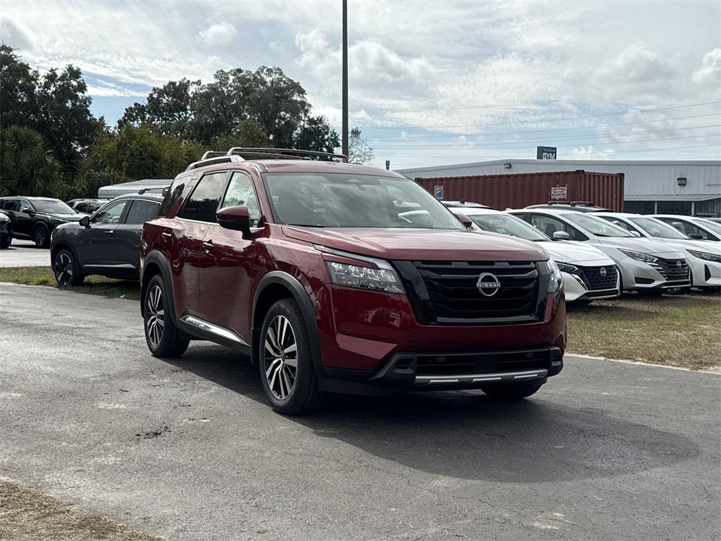 new 2025 Nissan Pathfinder car, priced at $43,332