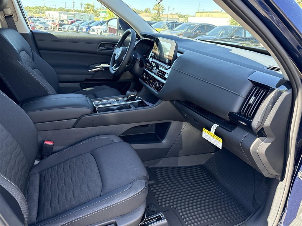 new 2025 Nissan Pathfinder car, priced at $34,068