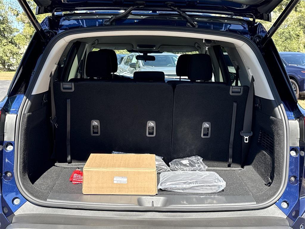 new 2025 Nissan Pathfinder car, priced at $34,068