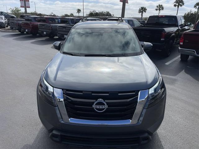 new 2025 Nissan Pathfinder car, priced at $39,817