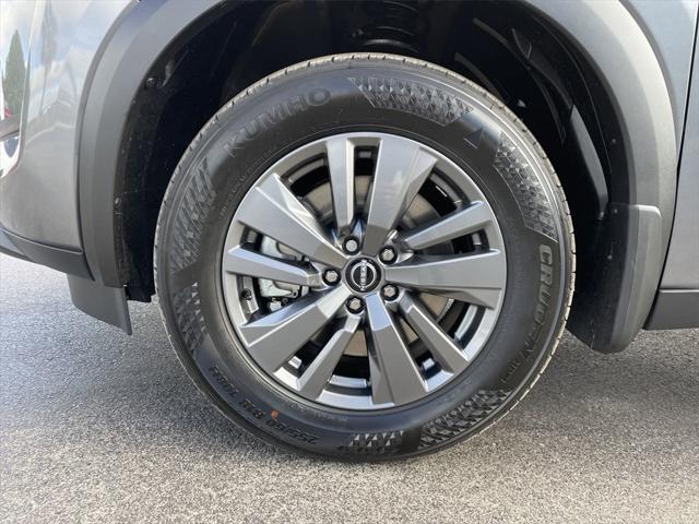 new 2025 Nissan Pathfinder car, priced at $39,817
