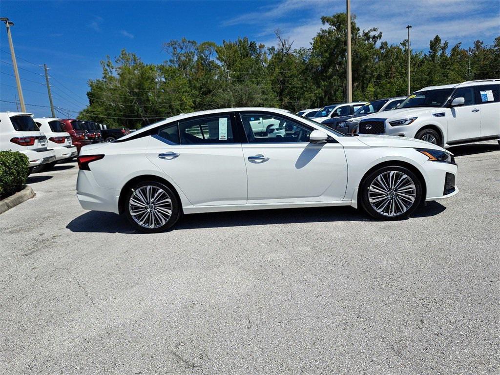 new 2025 Nissan Altima car, priced at $33,184