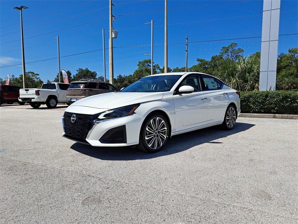 new 2025 Nissan Altima car, priced at $33,184