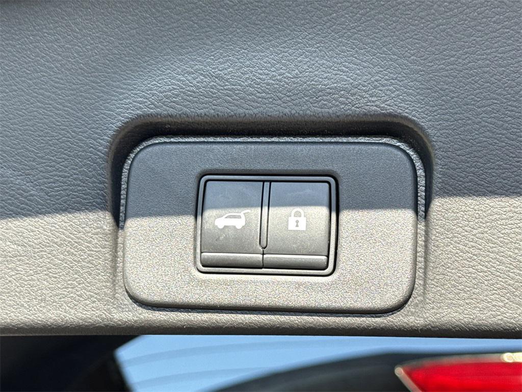 used 2022 Nissan Rogue car, priced at $19,595