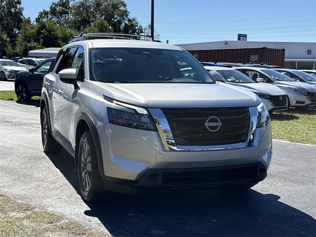 new 2025 Nissan Pathfinder car, priced at $33,539