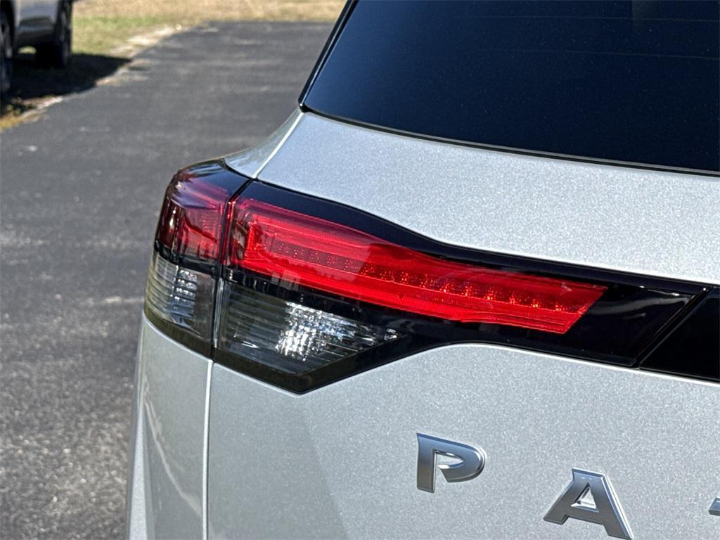 new 2025 Nissan Pathfinder car, priced at $33,539