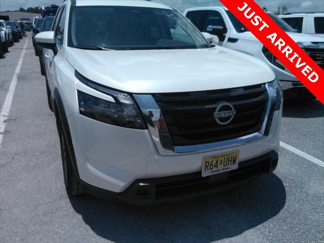used 2024 Nissan Pathfinder car, priced at $29,990