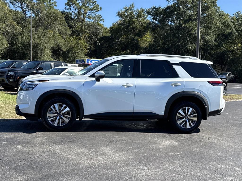 new 2025 Nissan Pathfinder car, priced at $36,386