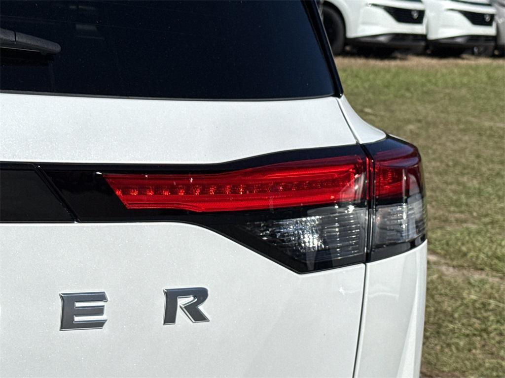 new 2025 Nissan Pathfinder car, priced at $36,386