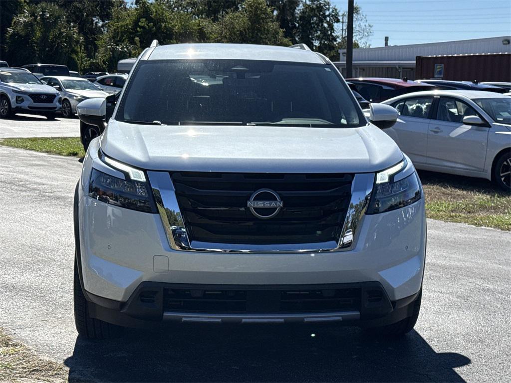 new 2025 Nissan Pathfinder car, priced at $36,386