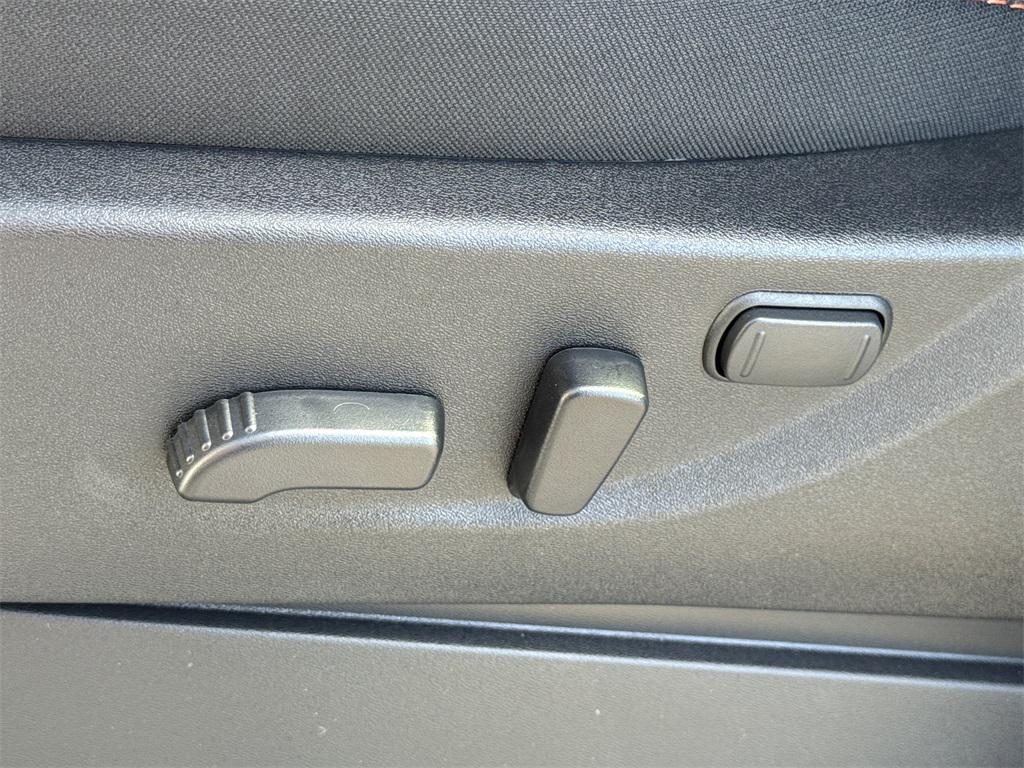 new 2026 Nissan Frontier car, priced at $39,098