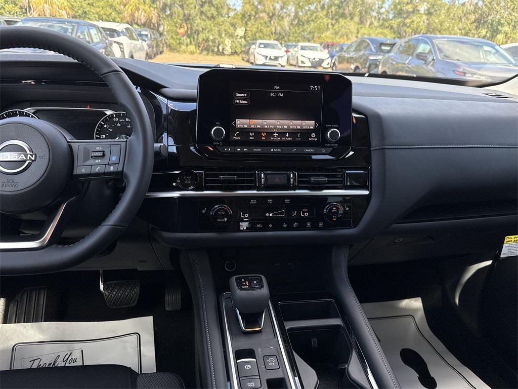 new 2025 Nissan Pathfinder car, priced at $33,539