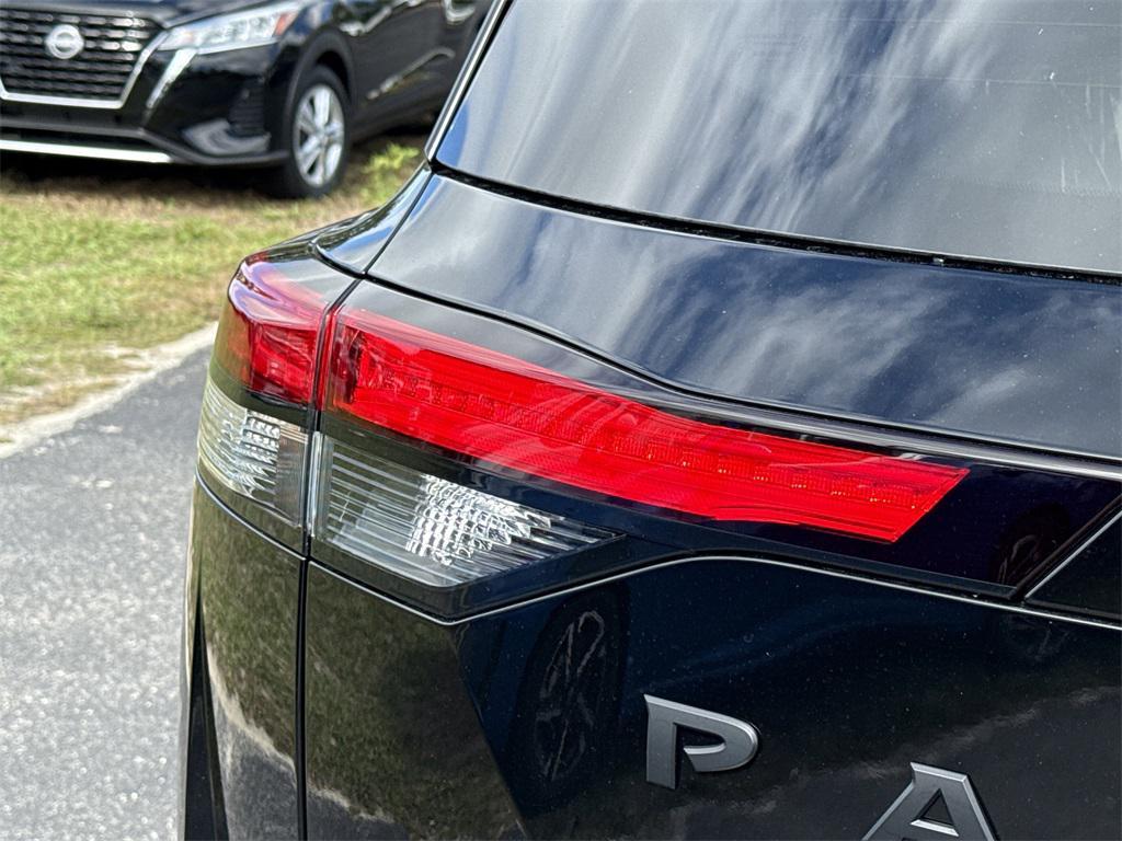 new 2025 Nissan Pathfinder car, priced at $42,918