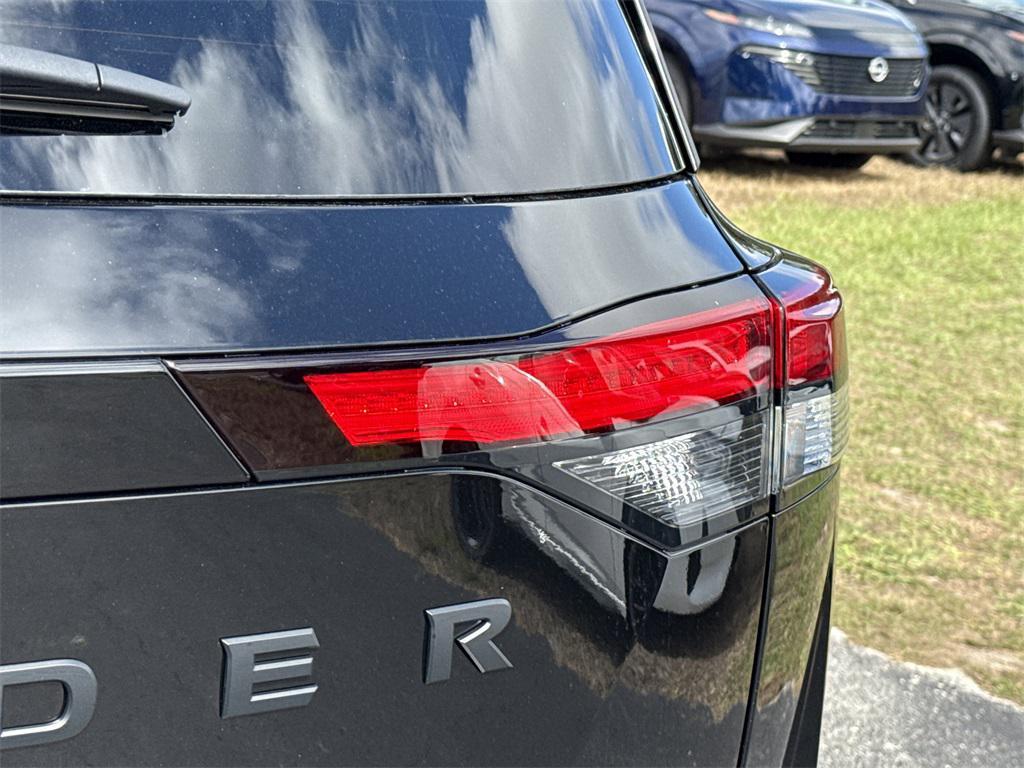 new 2025 Nissan Pathfinder car, priced at $42,918