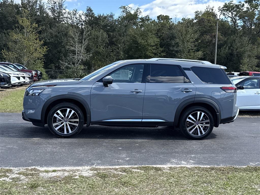 new 2025 Nissan Pathfinder car, priced at $42,817