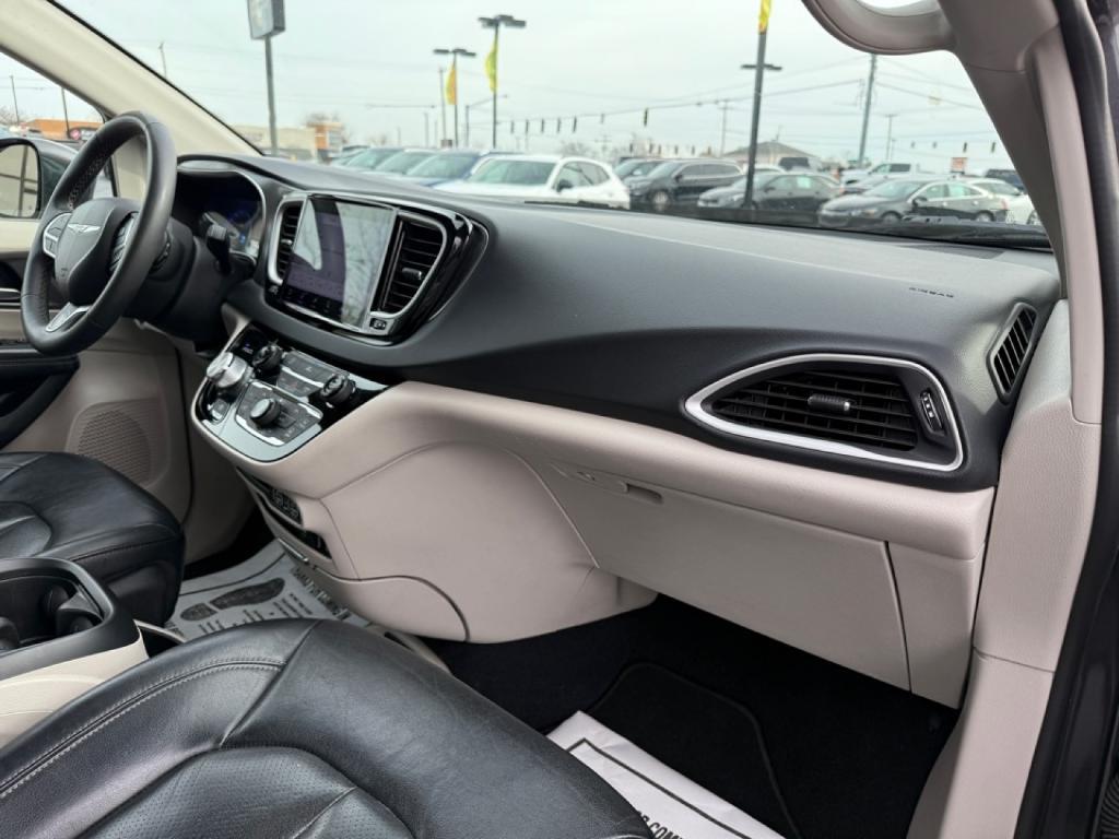 used 2022 Chrysler Pacifica car, priced at $23,880