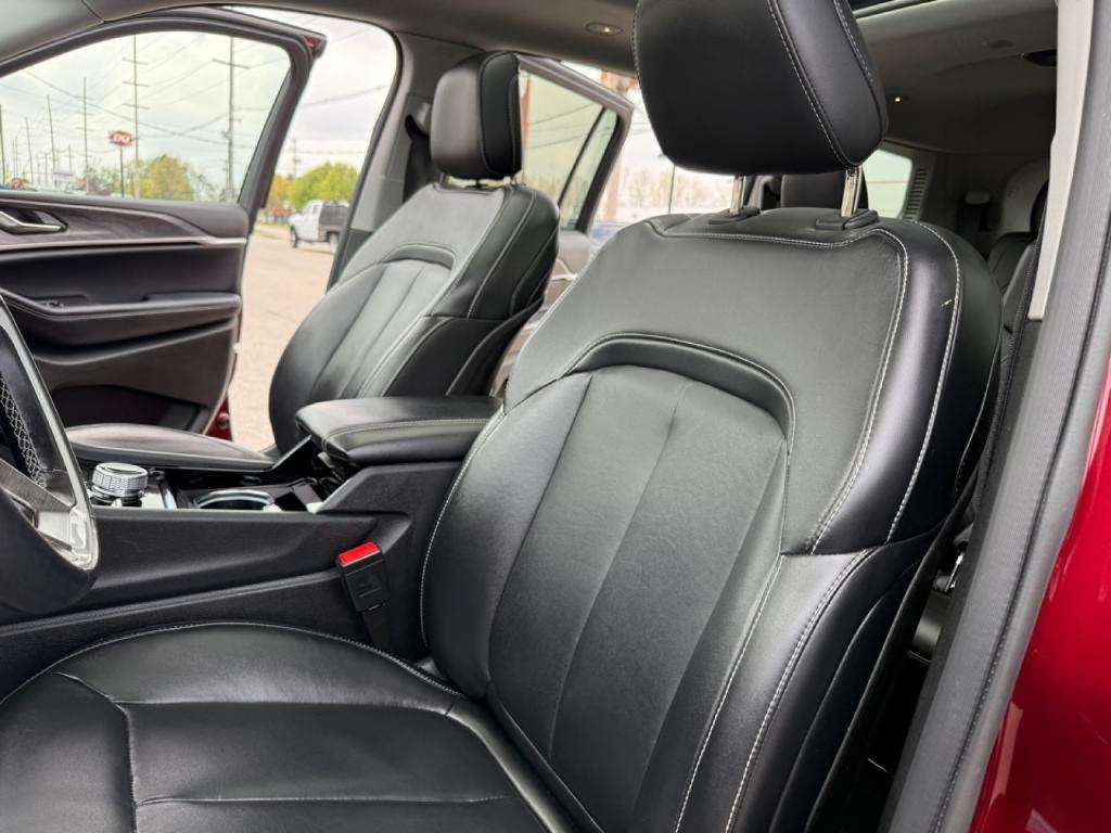 used 2021 Jeep Grand Cherokee L car, priced at $30,880