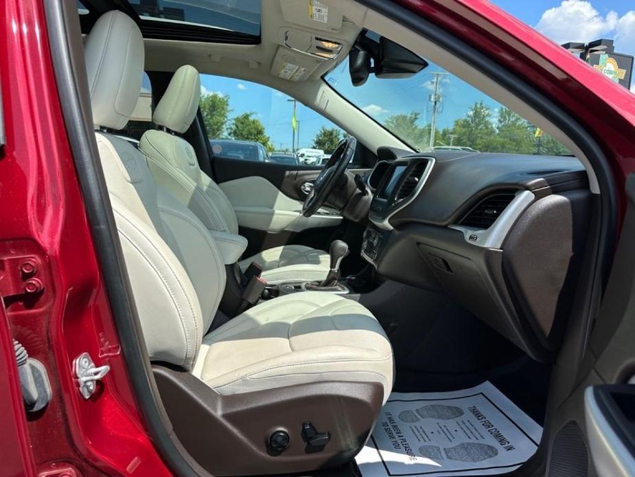 used 2016 Jeep Cherokee car, priced at $18,455