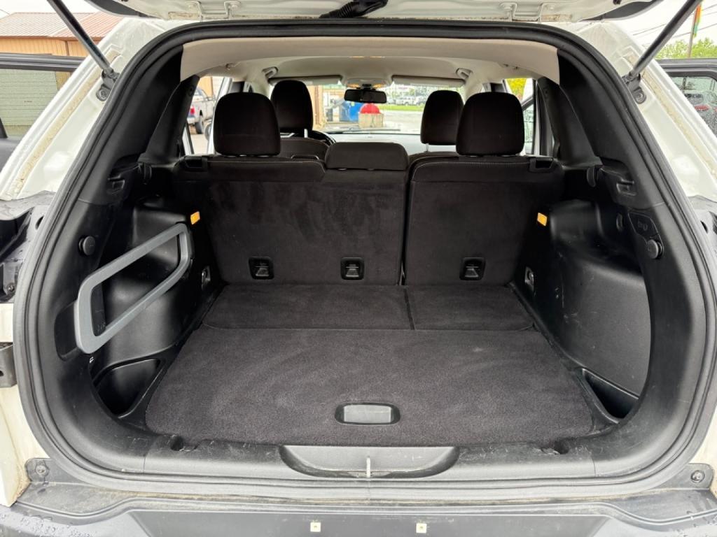 used 2017 Jeep Cherokee car, priced at $15,995