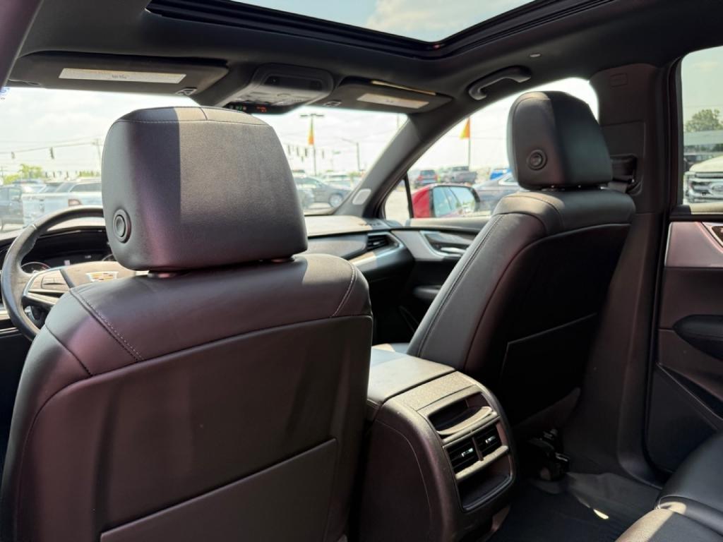 used 2021 Cadillac XT5 car, priced at $32,488