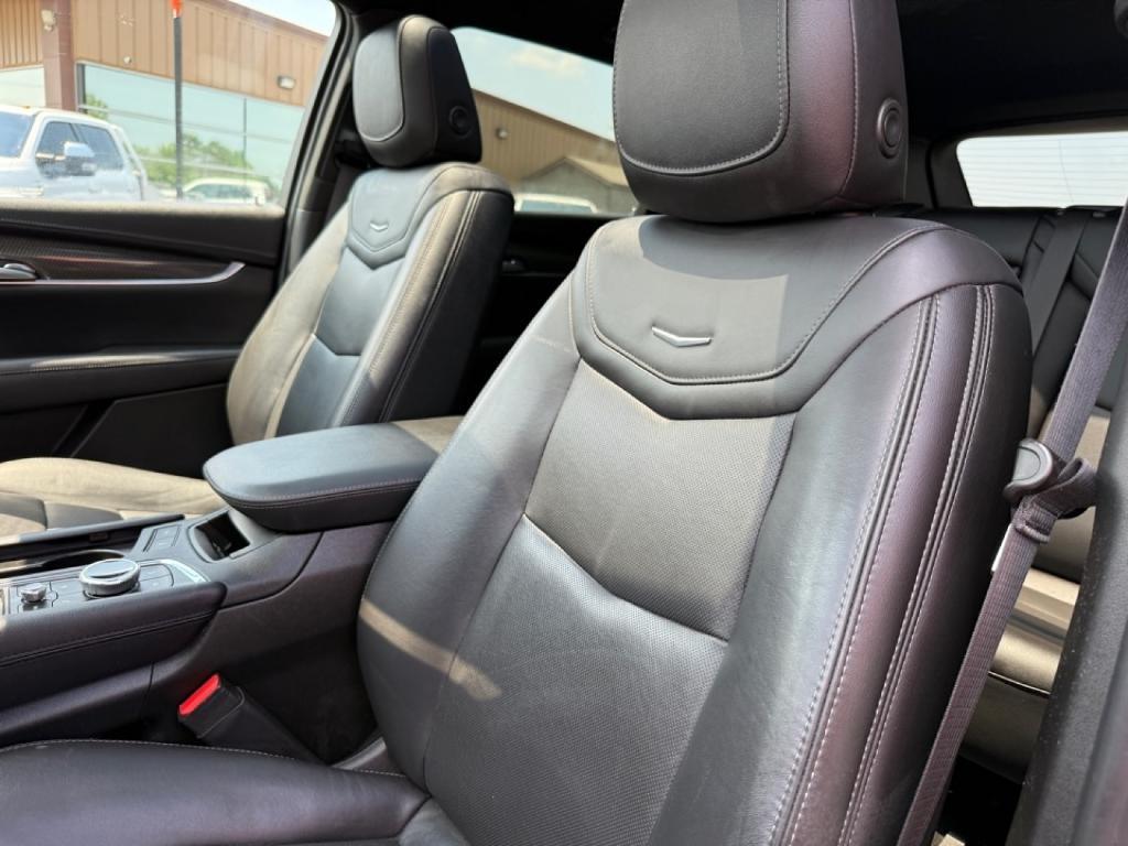 used 2021 Cadillac XT5 car, priced at $32,488