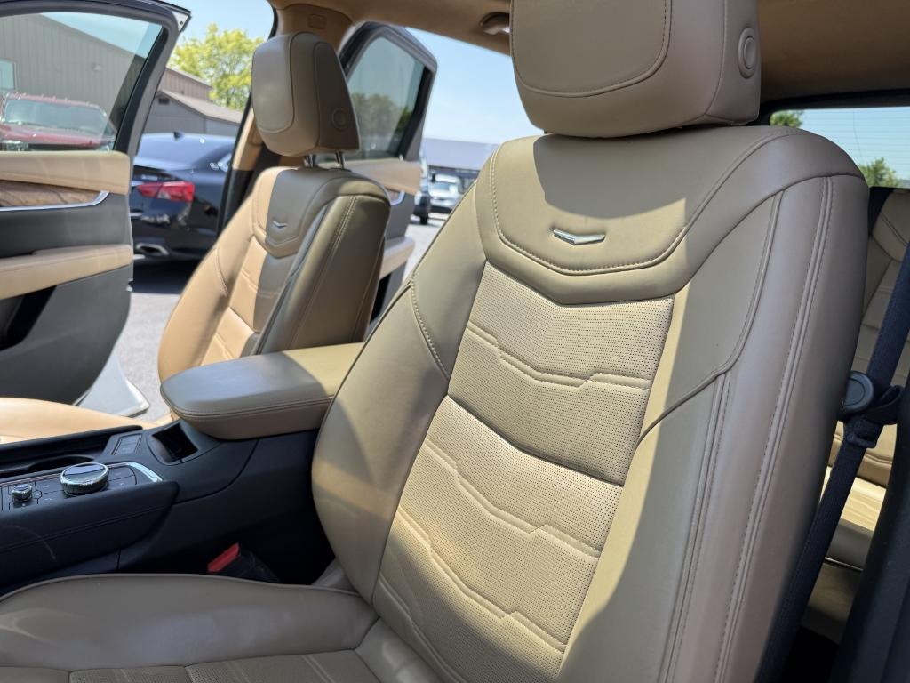 used 2020 Cadillac XT5 car, priced at $29,995