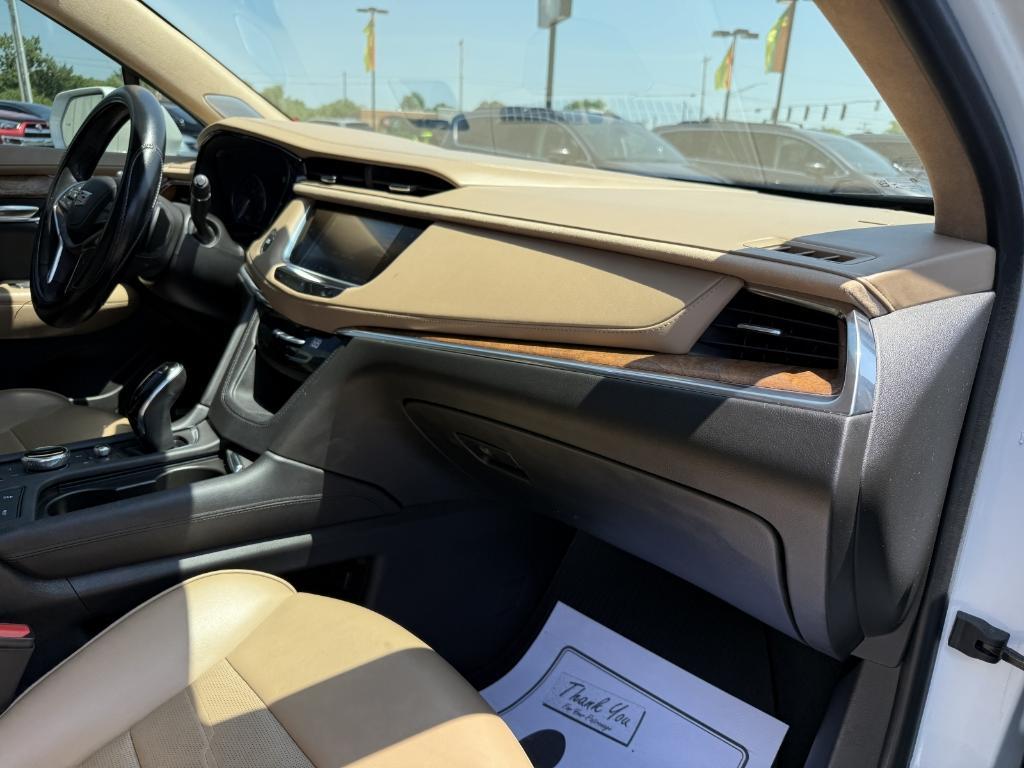 used 2020 Cadillac XT5 car, priced at $29,995