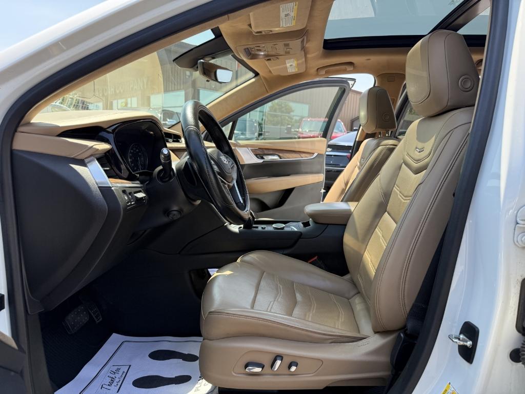 used 2020 Cadillac XT5 car, priced at $29,995