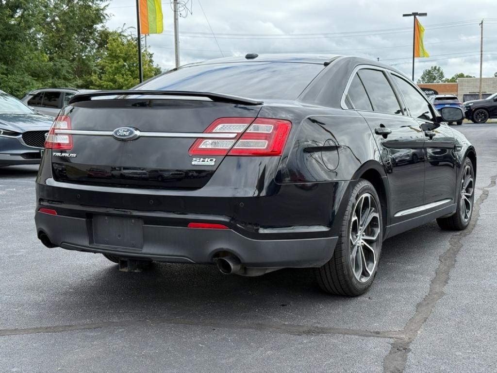 used 2016 Ford Taurus car