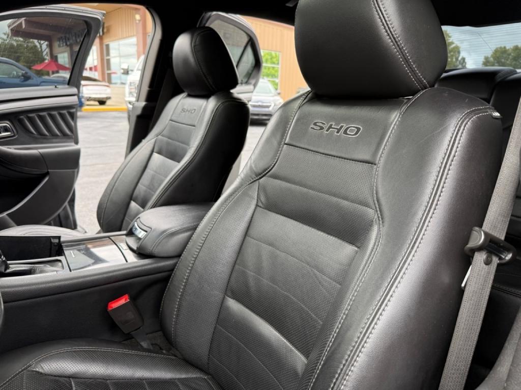 used 2016 Ford Taurus car