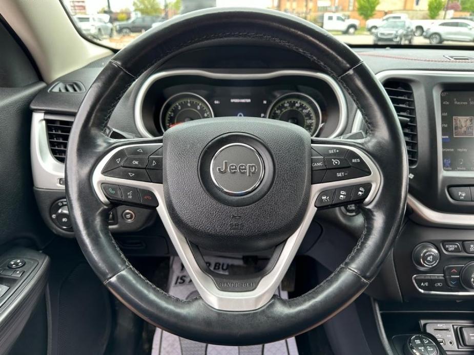 used 2015 Jeep Cherokee car, priced at $16,480