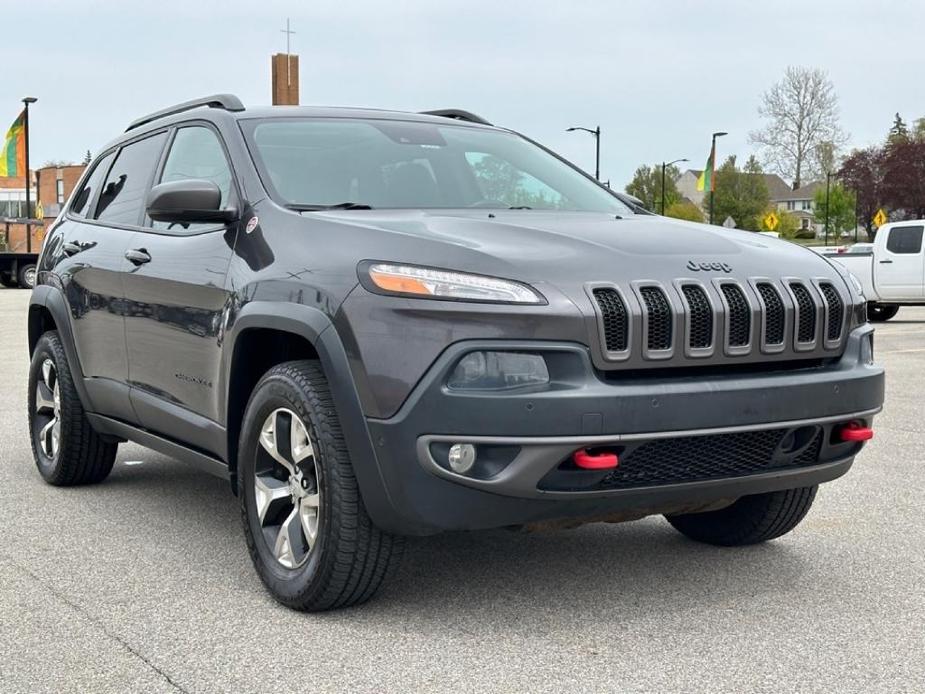 used 2015 Jeep Cherokee car, priced at $16,480