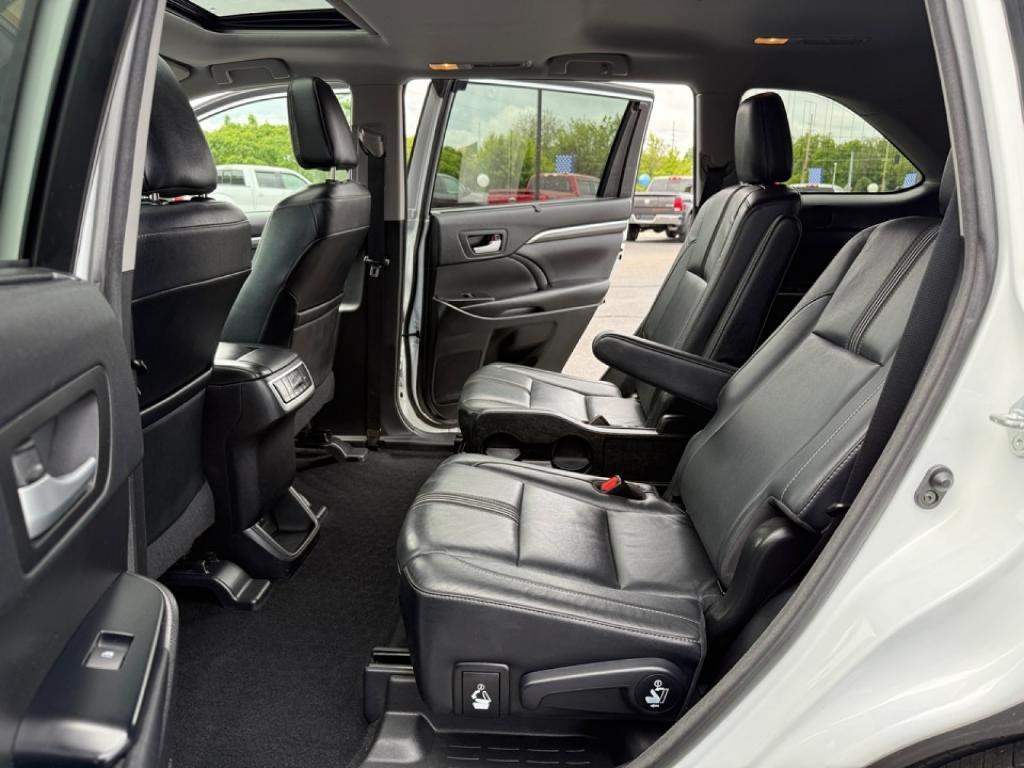 used 2017 Toyota Highlander car, priced at $22,980