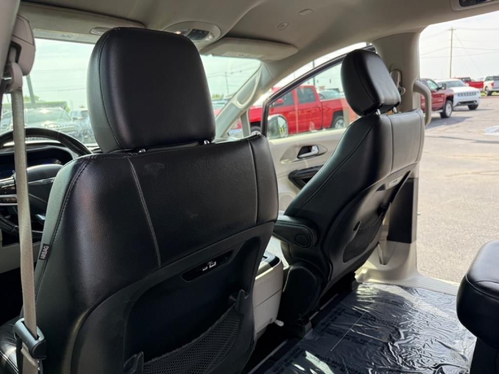 used 2022 Chrysler Pacifica car, priced at $18,955